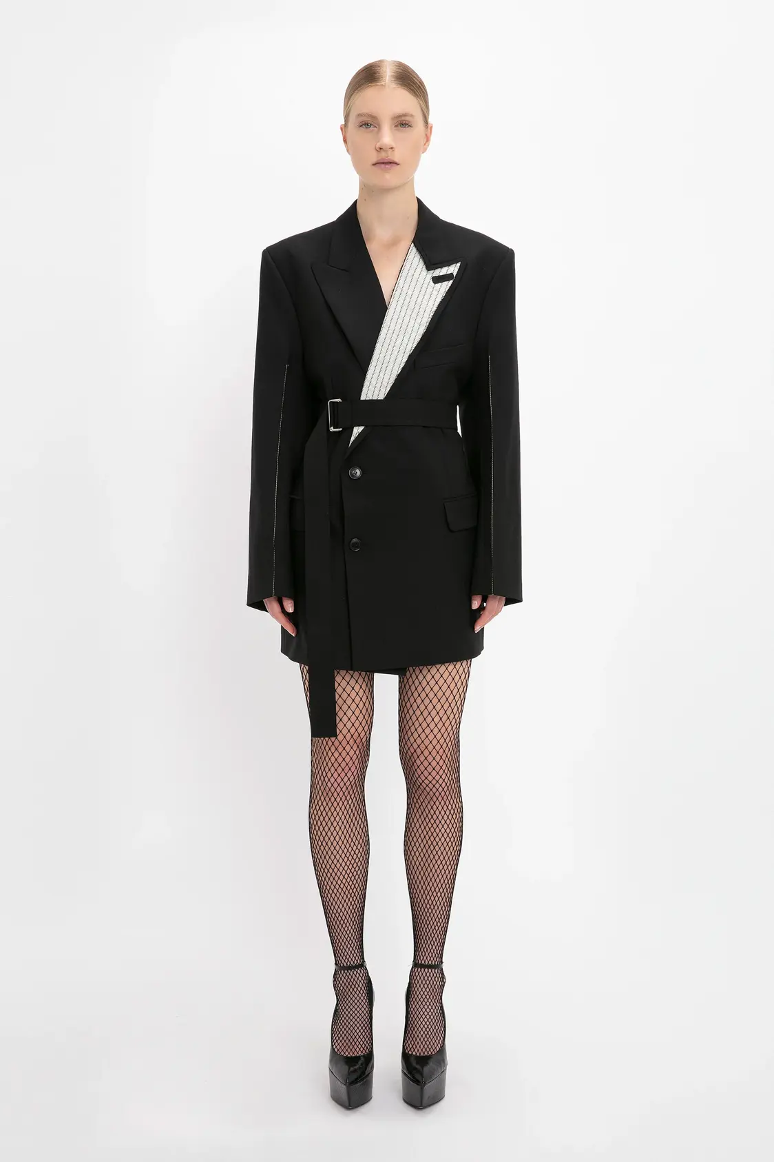 Vestido Alfaiataria Transpassado em Preto