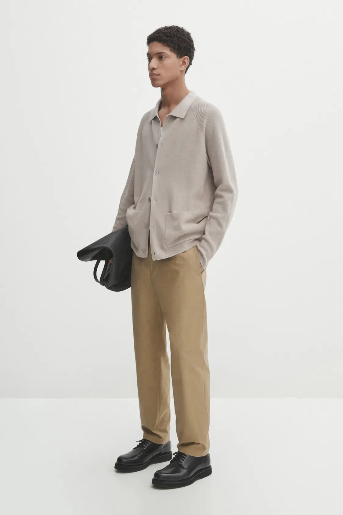 Calça Chino Tapered em Micro Sarja